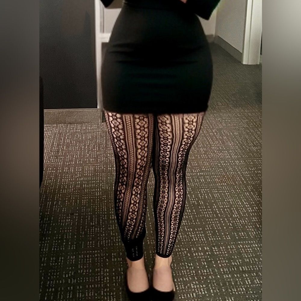 Floral Design Footless Fishnet Tights